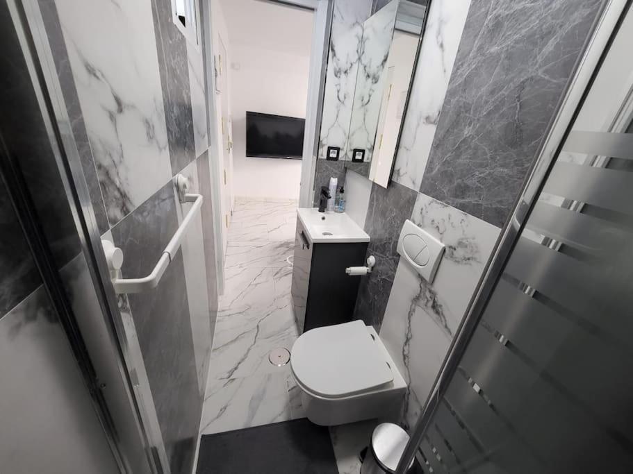 Las Canteras New 2 Bedrooms Flat At The Beach Parking Optional Las Palmas de Gran Canaria Exteriér fotografie